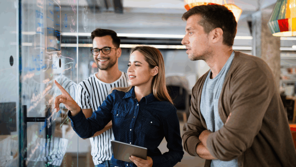 Personalitia La evolución del dress code en empresas tecnológicas vs. tradicionales