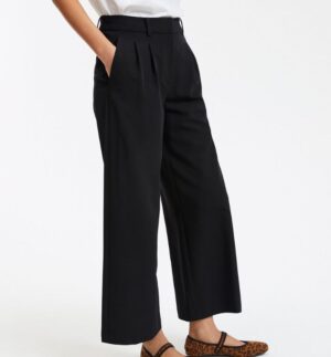 Pantalón ancho