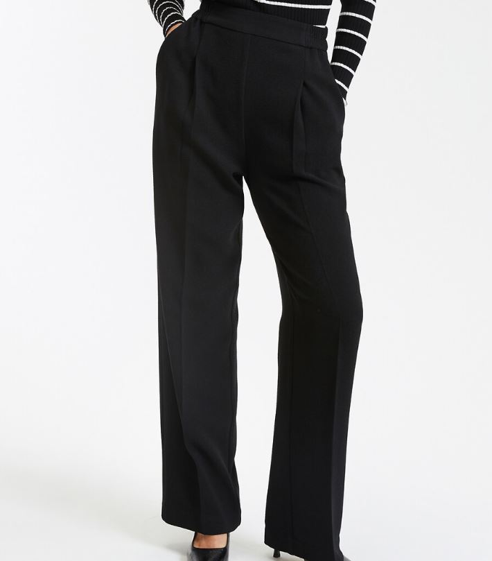 Pantalón ancho