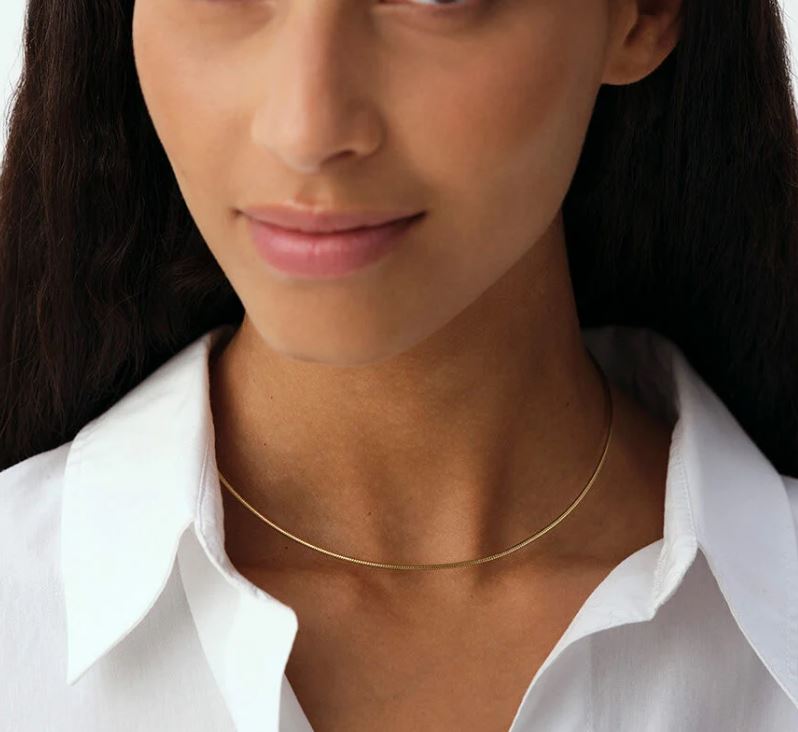Collar corto