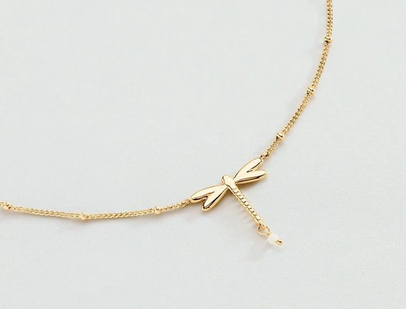 Collar corto
