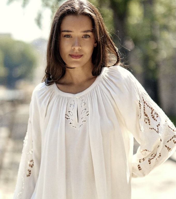 Blusa bordada