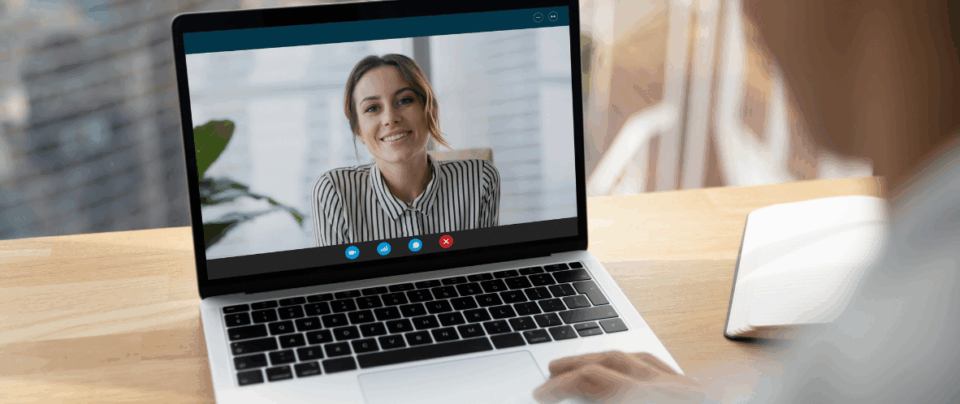 Personalitia -Dress code para entrevistas híbridas cómo vestirse en procesos presenciales y por Zoom